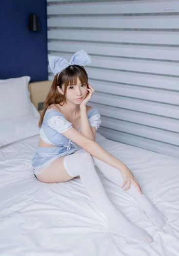 老头猛的挺进她莹莹的体导演是谁_在线免费观看电视剧